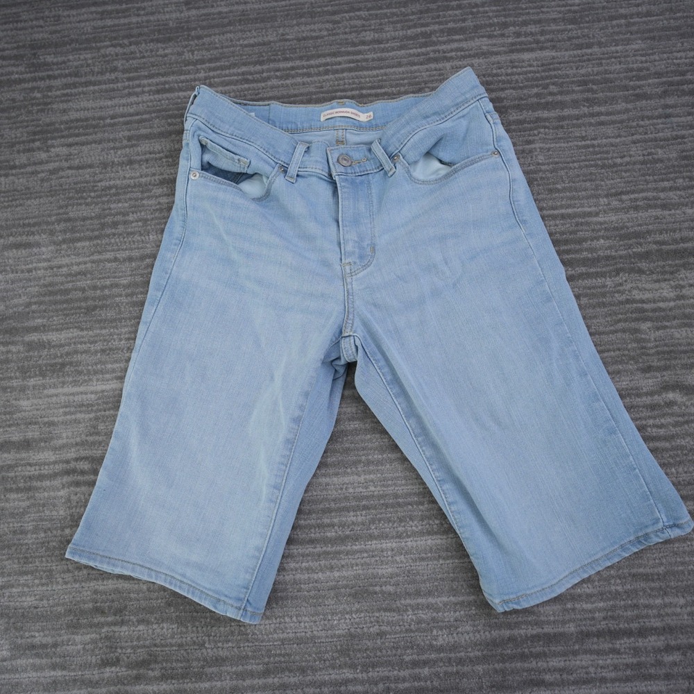 Levis Classic Bermuda Shorts Light Blue Denim Mid Rise 26 Measured 28x12